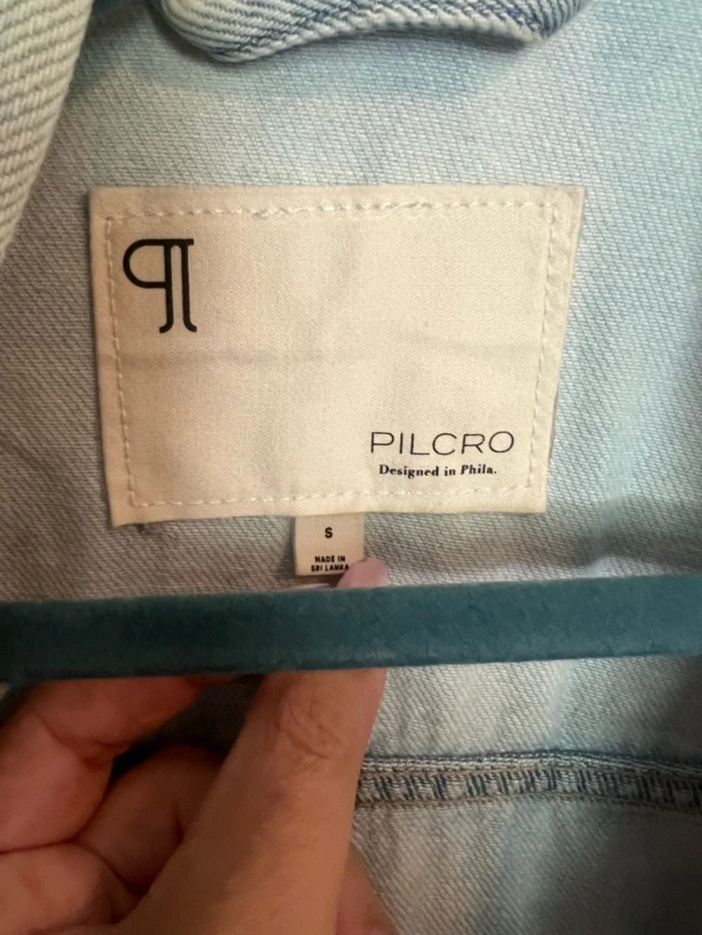 Pilcro Light Blue embroidered Denim Jacket no tag never worn - Picture 6 of 7